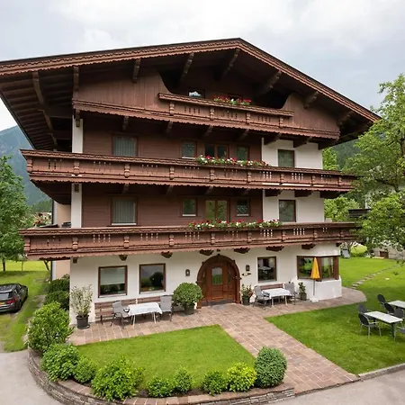 Guest house Kumbichlhof Mayrhofen